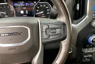 GMC Sierra 1500 2021 4x4 Denali 4dr Crew Cab 5.8 ft. SB