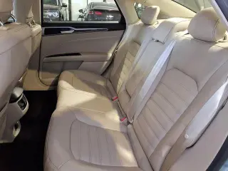 Ford Fusion Hybrid 2013 SE 4dr Sedan