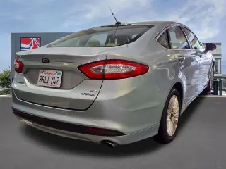 Ford Fusion Hybrid 2013 SE 4dr Sedan