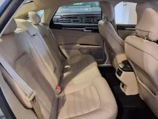 Ford Fusion Hybrid 2013 SE 4dr Sedan