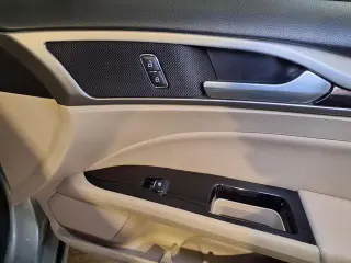 Ford Fusion Hybrid 2013 SE 4dr Sedan
