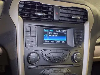 Ford Fusion Hybrid 2013 SE 4dr Sedan