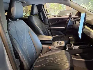 Ford Mustang Mach-E 2023 Select 4dr SUV