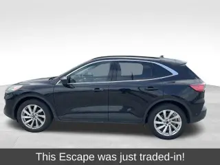 Ford Escape 2022 AWD Titanium 4dr SUV