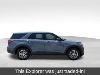 Ford Explorer 2026 AWD Active 4dr SUV