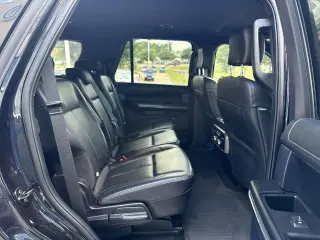 Ford Expedition 2020 4x2 XLT 4dr SUV