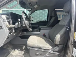 Ford F-250 Super Duty 2023 4x4 King Ranch 4dr Crew Cab 6.8 ft. SB Pickup