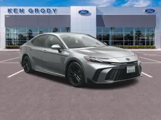 Toyota Camry 2025 SE 4dr Sedan