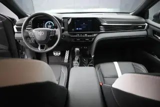 Toyota Camry 2025 SE 4dr Sedan