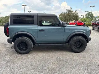 Ford Bronco 2022 4x4 Base 2dr SUV