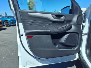 Ford Escape 2022 SE 4dr SUV