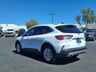 Ford Escape 2022 SE 4dr SUV