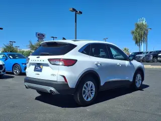 Ford Escape 2022 SE 4dr SUV