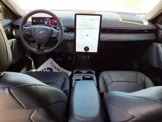 Ford Mustang Mach-E 2023 Premium 4dr SUV
