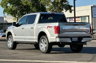 Ford F-150 2017 4x4 XLT 4dr SuperCrew 5.5 ft. SB