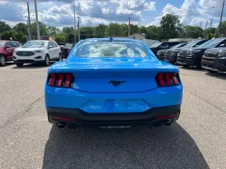 Ford Mustang 2024 EcoBoost 2dr Fastback