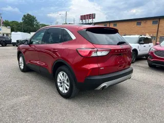 Ford Escape 2020 AWD SE 4dr SUV