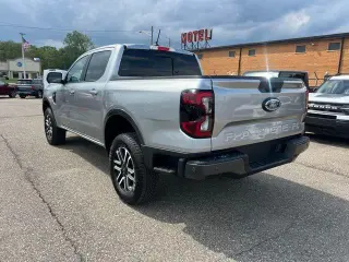 Ford Ranger 2024 4x4 Lariat 4dr SuperCrew 5.0 ft. SB