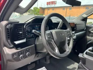 Chevrolet Silverado 1500 2023 4x4 RST 4dr Crew Cab 6.6 ft. SB