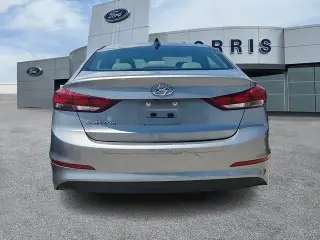 Hyundai ELANTRA 2017 SE 4dr Sedan 6M (US)