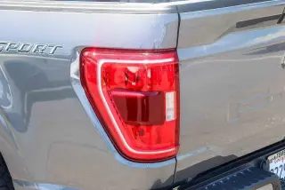 Ford F-150 2023 4x2 XL 4dr SuperCrew 5.5 ft. SB