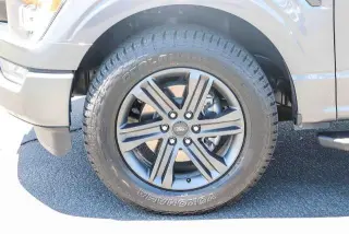 Ford F-150 2023 4x2 XL 4dr SuperCrew 5.5 ft. SB