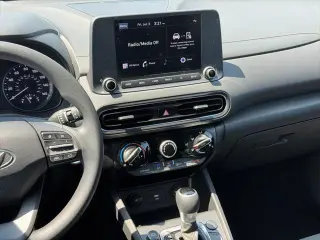 Hyundai KONA 2023 SEL 4dr Crossover