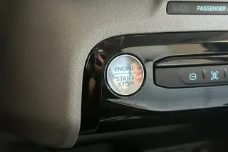 Ford Escape Hybrid 2025 Platinum 4dr SUV
