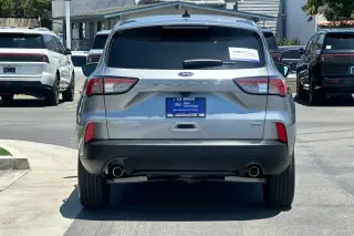 Ford Escape Hybrid 2022 SE 4dr SUV