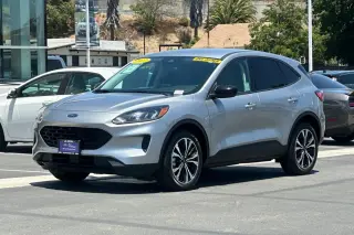 Ford Escape Hybrid 2022 SE 4dr SUV