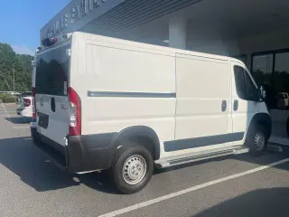 Ram ProMaster 2025 Tradesman 2500 136 WB 3dr Low Roof Cargo Van w/o Passenger Seat