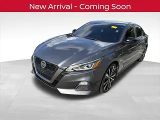 Nissan Altima 2019 2.5 SR 4dr Sedan