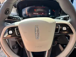 Lincoln Corsair 2023 AWD Standard 4dr SUV