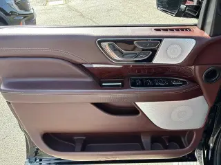 Lincoln Navigator 2018 4x4 Black Label 4dr SUV