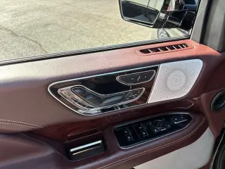 Lincoln Navigator 2018 4x4 Black Label 4dr SUV