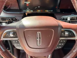 Lincoln Navigator 2018 4x4 Black Label 4dr SUV
