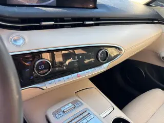 Genesis GV70 2023 AWD 2.5T Standard 4dr SUV