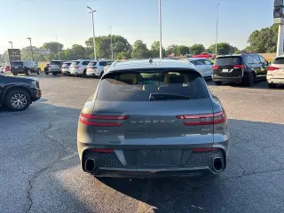 Genesis GV70 2023 AWD 2.5T Standard 4dr SUV