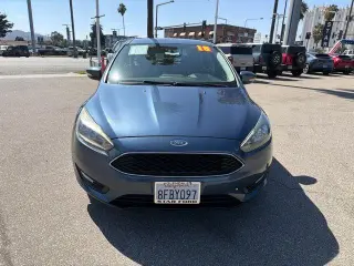 Ford Focus 2018 SEL 4dr Hatchback