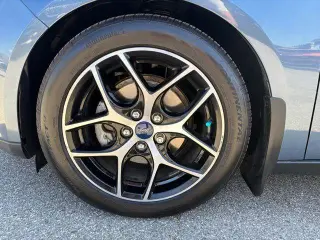Ford Focus 2018 SEL 4dr Hatchback