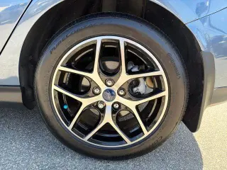 Ford Focus 2018 SEL 4dr Hatchback