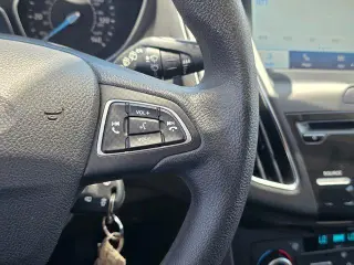 Ford Focus 2018 SEL 4dr Hatchback