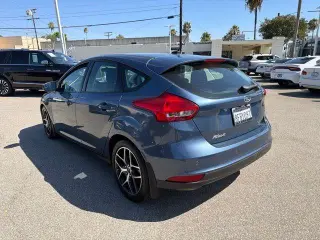 Ford Focus 2018 SEL 4dr Hatchback