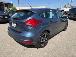Ford Focus 2018 SEL 4dr Hatchback