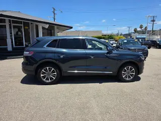 Lincoln Nautilus 2022 Standard 4dr SUV