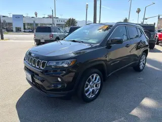 Jeep Compass 2023 4x4 Latitude Lux 4dr SUV