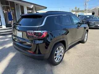 Jeep Compass 2023 4x4 Latitude Lux 4dr SUV
