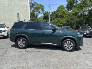 Nissan Pathfinder 2022 AWD SL 4dr SUV