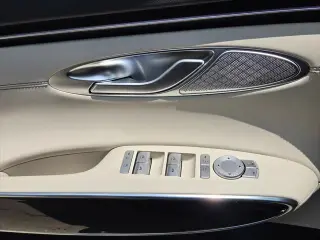 Genesis GV70 2026 AWD 2.5T Standard 4dr SUV