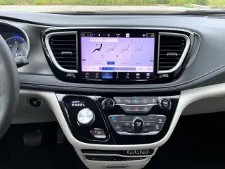 Chrysler Pacifica 2022 AWD Touring L 4dr Mini-Van